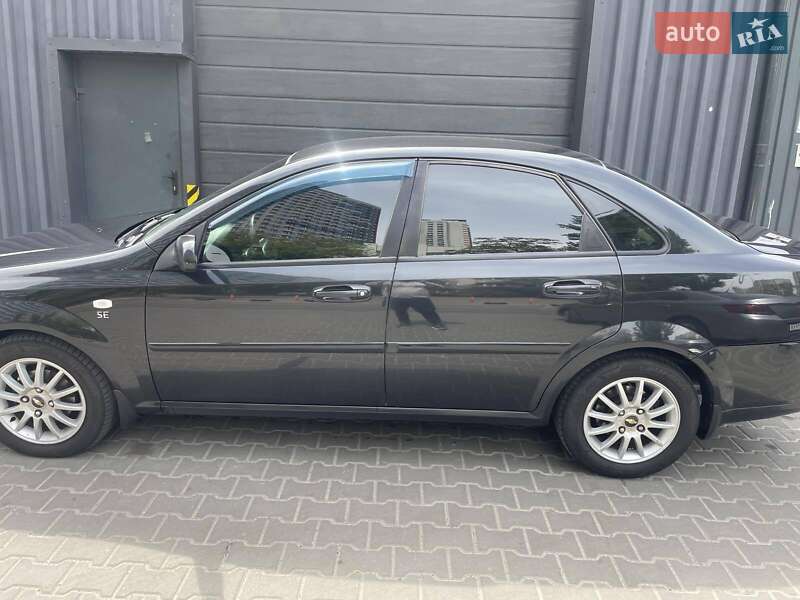 Седан Chevrolet Lacetti 2011 в Киеве