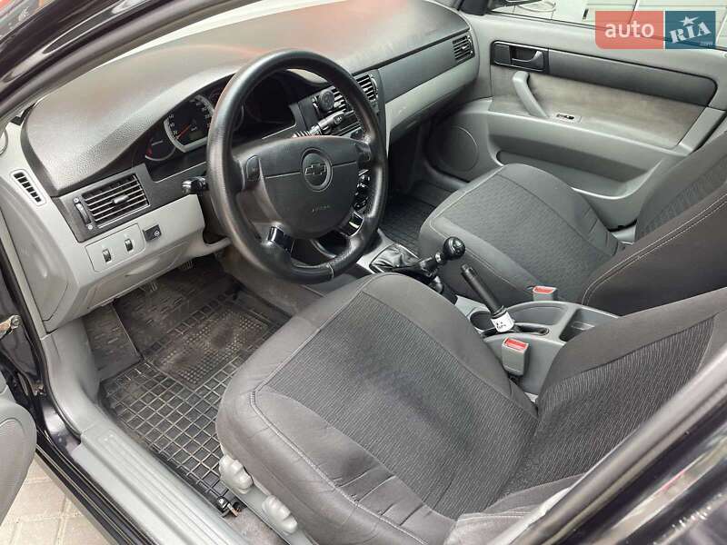 Седан Chevrolet Lacetti 2011 в Киеве