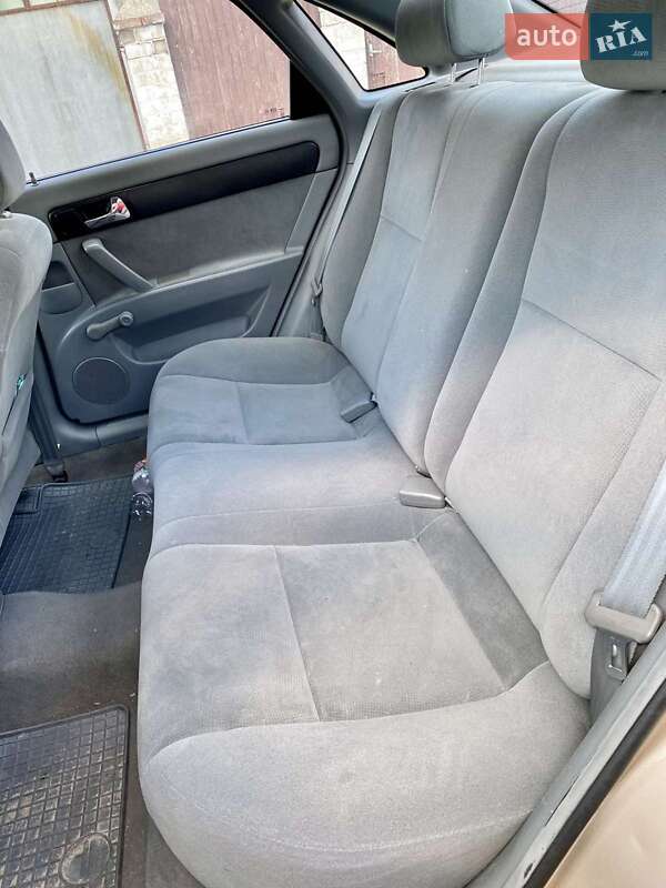 Седан Chevrolet Lacetti 2005 в Дніпрі