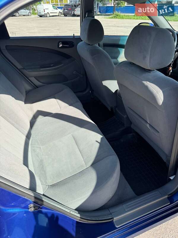 Хетчбек Chevrolet Lacetti 2005 в Кропивницькому