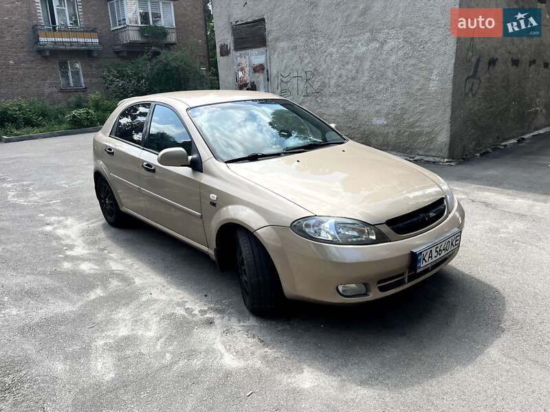 Chevrolet Lacetti 2004