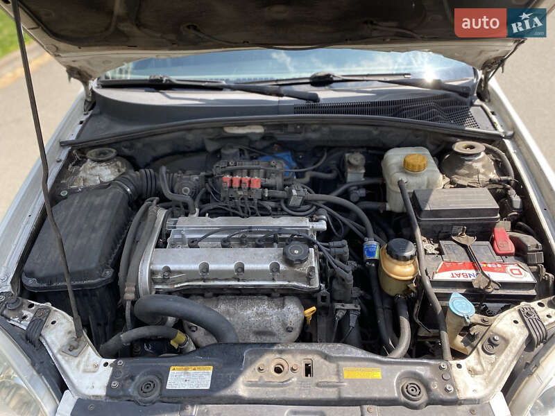 Седан Chevrolet Lacetti 2005 в Києві