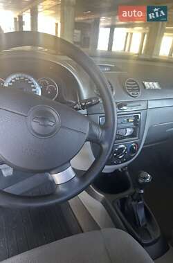 Хэтчбек Chevrolet Lacetti 2007 в 