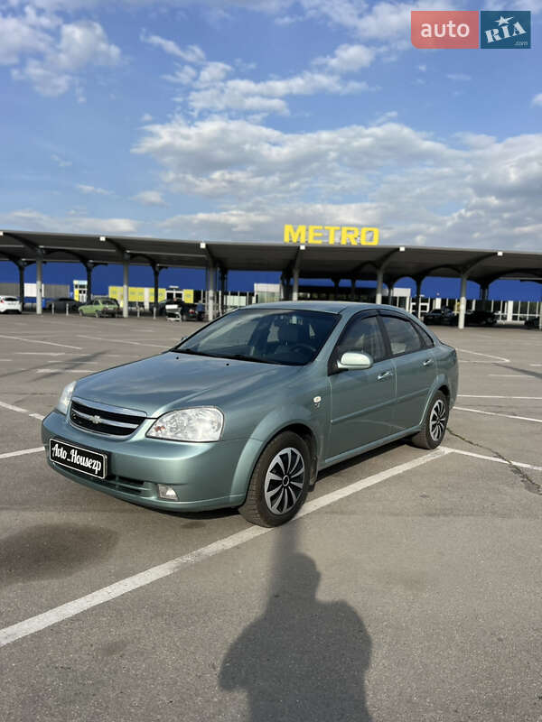 Седан Chevrolet Lacetti 2005 в 