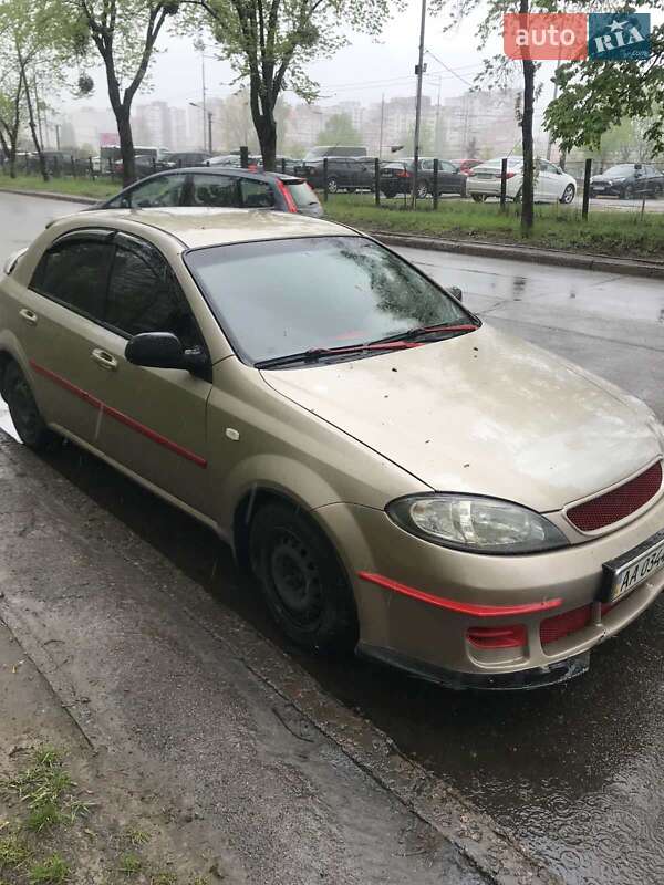 Хетчбек Chevrolet Lacetti 2007 в 