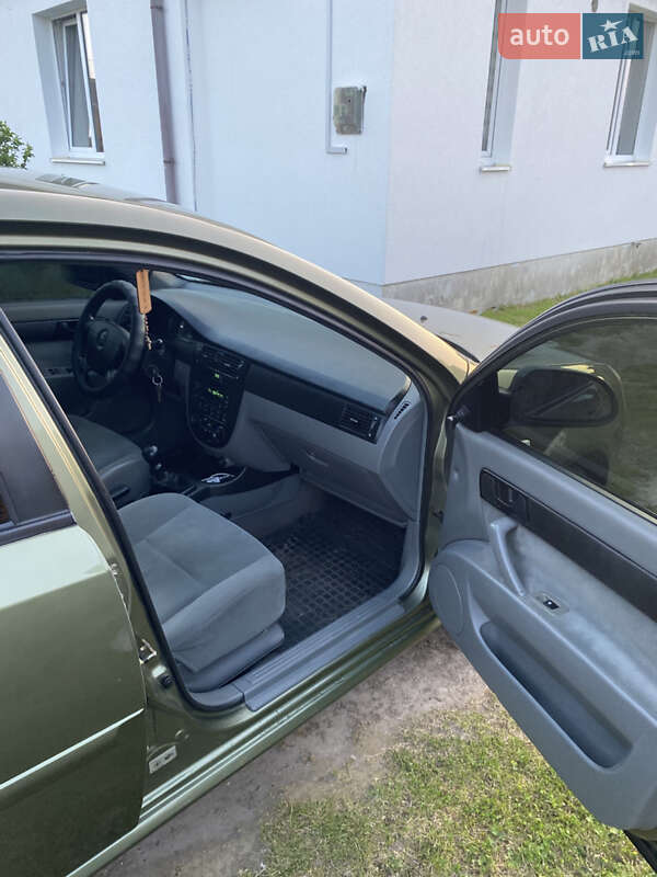 Седан Chevrolet Lacetti 2005 в Судовій Вишні