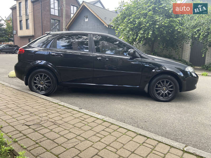 Хэтчбек Chevrolet Lacetti 2006 в Киеве фото 16 Хэтчбек Chevrolet Lacetti 2006 в Киеве