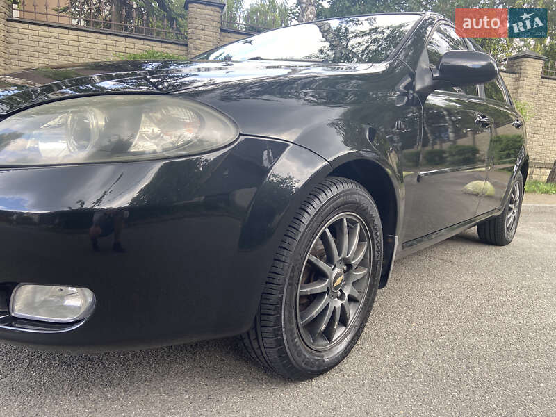Хэтчбек Chevrolet Lacetti 2006 в Киеве фото 23 Хэтчбек Chevrolet Lacetti 2006 в Киеве