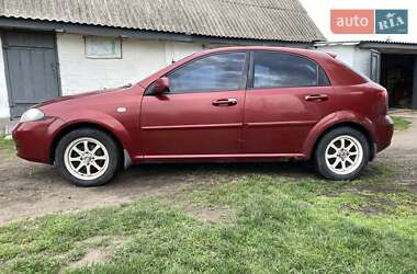 Хэтчбек Chevrolet Lacetti 2006 в Богуславе