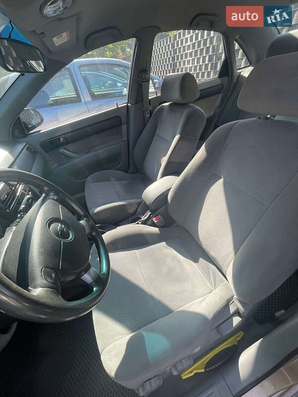 Седан Chevrolet Lacetti 2007 в Львові