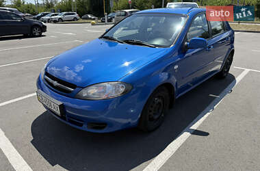 Хэтчбек Chevrolet Lacetti 2012 в Киеве