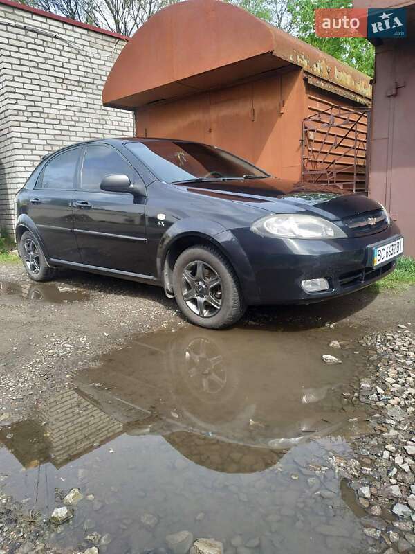 Хэтчбек Chevrolet Lacetti 2005 в Львове фото Хэтчбек Chevrolet Lacetti 2005 в Львове