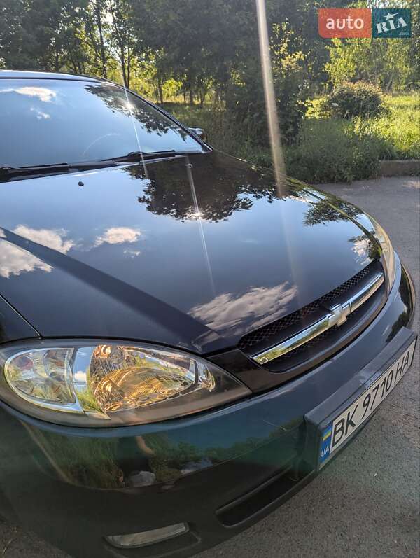 Хэтчбек Chevrolet Lacetti 2009 в Ровно