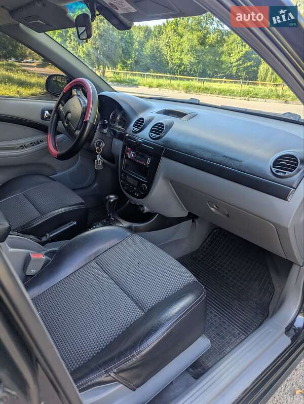 Хэтчбек Chevrolet Lacetti 2009 в Ровно