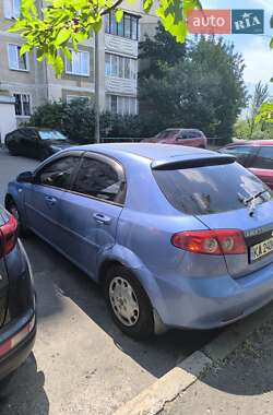 Хэтчбек Chevrolet Lacetti 2007 в 