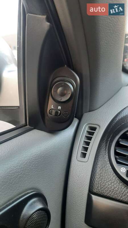 Хэтчбек Chevrolet Lacetti 2004 в Гнивани фото 18 Хэтчбек Chevrolet Lacetti 2004 в Гнивани