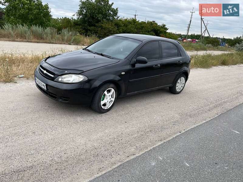 Хэтчбек Chevrolet Lacetti 2005 в Малой Виске