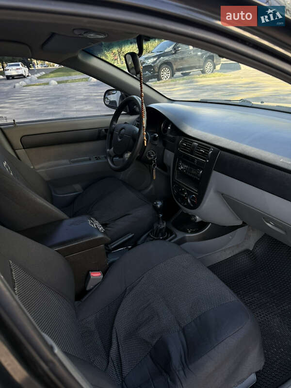 Седан Chevrolet Lacetti 2007 в Полтаві