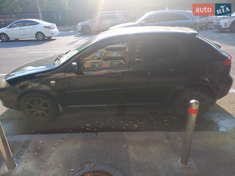 Хетчбек Chevrolet Lacetti 2006 в Софіївській Борщагівці фото 3 Хетчбек Chevrolet Lacetti 2006 в Софіївській Борщагівці