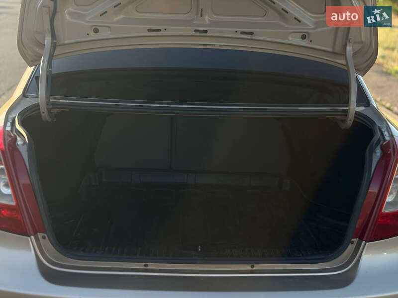 Седан Chevrolet Lacetti 2005 в Кривому Розі