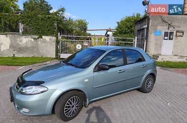 Хетчбек Chevrolet Lacetti 2006 в Львові