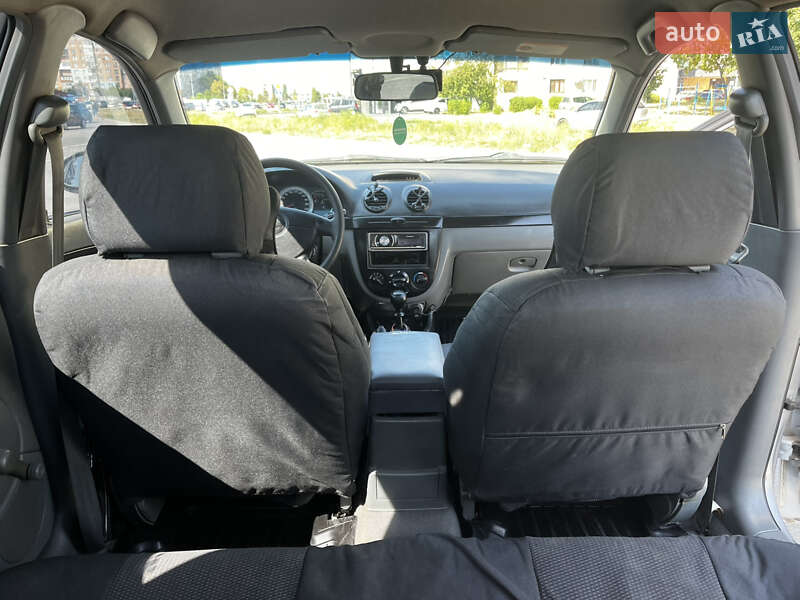 Хетчбек Chevrolet Lacetti 2010 в Кропивницькому