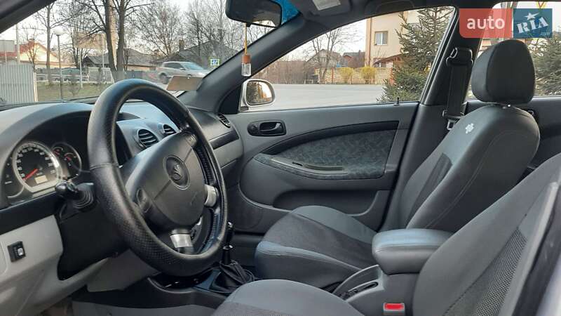 Хэтчбек Chevrolet Lacetti 2004 в Гнивани фото 4 Хэтчбек Chevrolet Lacetti 2004 в Гнивани