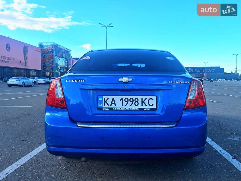 Седан Chevrolet Lacetti 2011 в Киеве