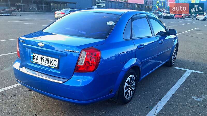 Седан Chevrolet Lacetti 2011 в Киеве