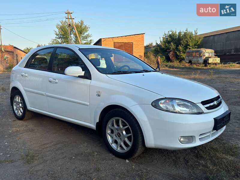 Хэтчбек Chevrolet Lacetti 2009 в Ахтырке