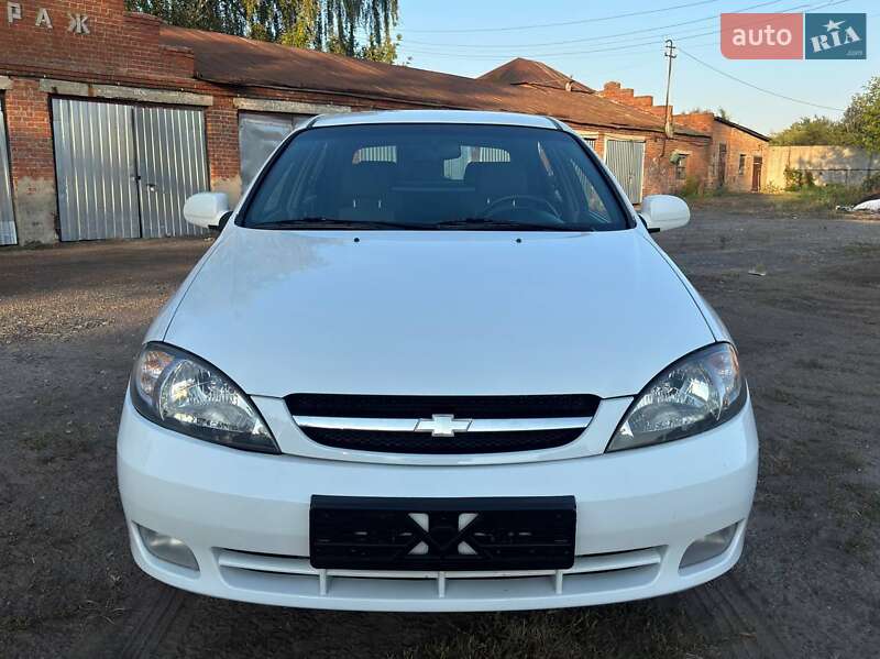 Хэтчбек Chevrolet Lacetti 2009 в Ахтырке