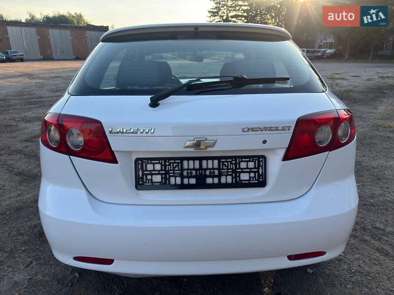 Хэтчбек Chevrolet Lacetti 2009 в Ахтырке