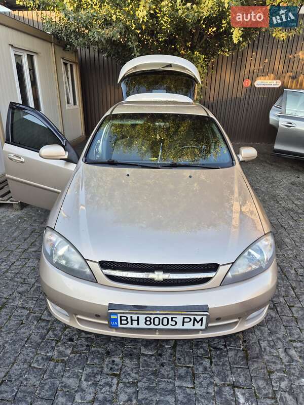 Chevrolet Lacetti 2011