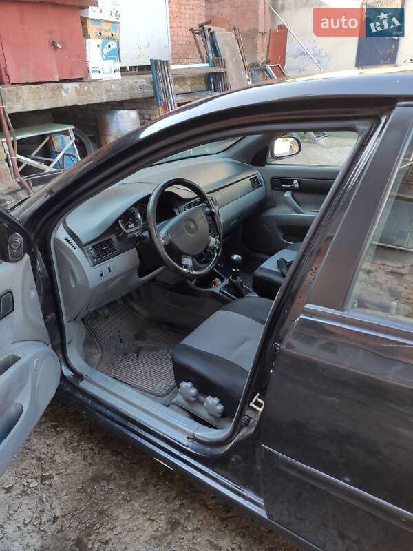Седан Chevrolet Lacetti 2006 в Львові