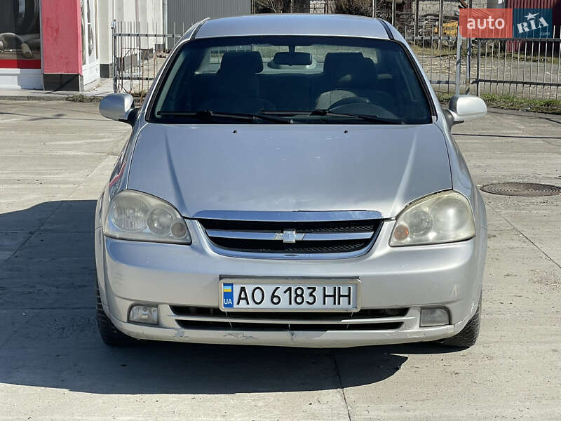 Седан Chevrolet Lacetti 2004 в Солотвині