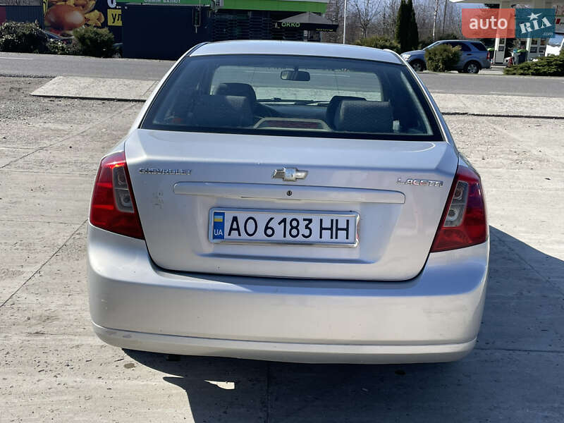 Седан Chevrolet Lacetti 2004 в Солотвині
