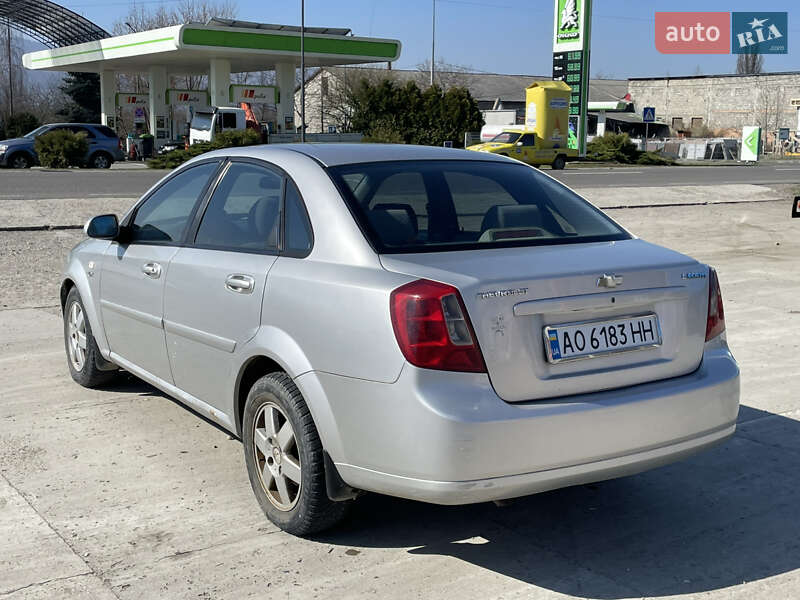 Седан Chevrolet Lacetti 2004 в Солотвині