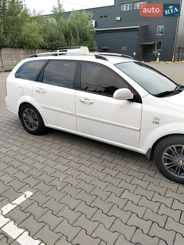 Универсал Chevrolet Lacetti 2004 в Ужгороде фото 15 Универсал Chevrolet Lacetti 2004 в Ужгороде