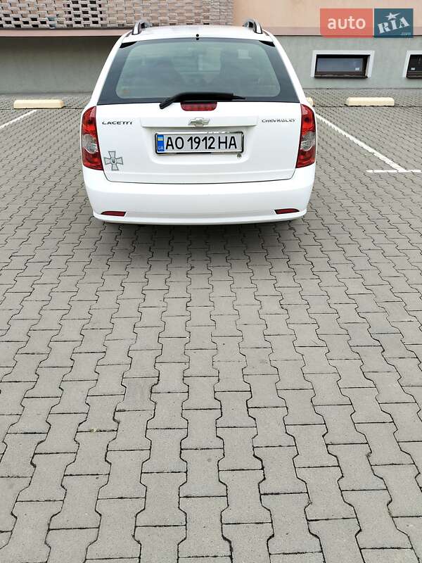 Универсал Chevrolet Lacetti 2004 в Ужгороде фото 13 Универсал Chevrolet Lacetti 2004 в Ужгороде