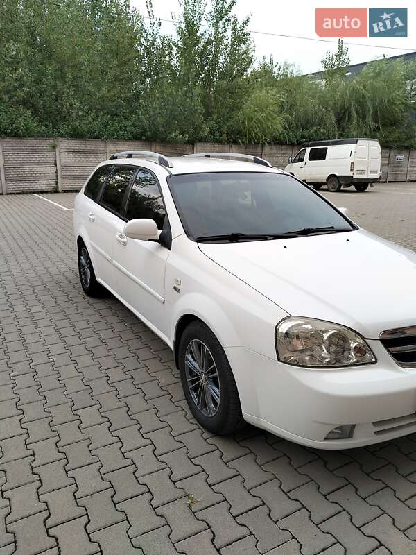 Универсал Chevrolet Lacetti 2004 в Ужгороде фото 16 Универсал Chevrolet Lacetti 2004 в Ужгороде