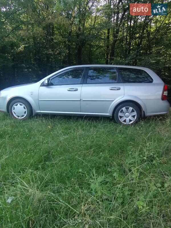 Універсал Chevrolet Lacetti 2008 в Ужгороді
