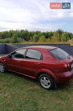 Хэтчбек Chevrolet Lacetti 2006 в 