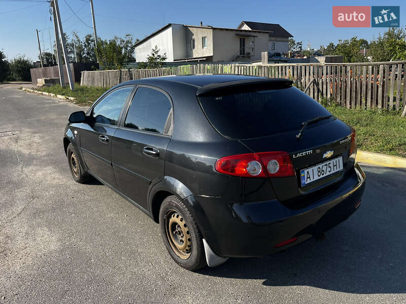 Хэтчбек Chevrolet Lacetti 2008 в Буче