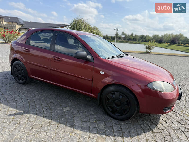 Хэтчбек Chevrolet Lacetti 2007 в Жовкве