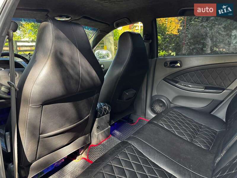 Хэтчбек Chevrolet Lacetti 2008 в Киеве фото 23 Хэтчбек Chevrolet Lacetti 2008 в Киеве