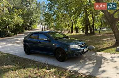 Хэтчбек Chevrolet Lacetti 2008 в 
