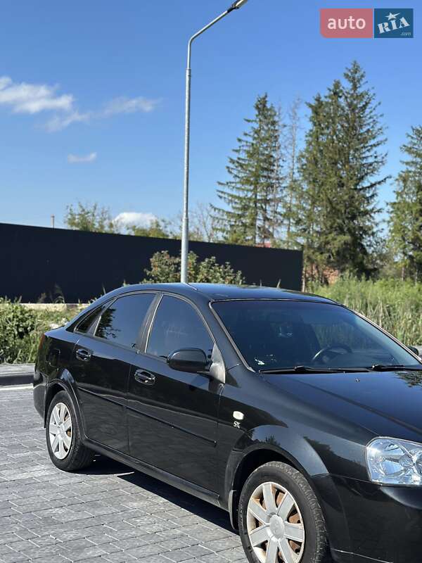 Седан Chevrolet Lacetti 2008 в Львові
