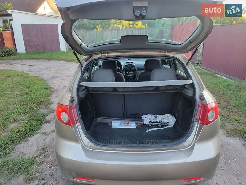 Хэтчбек Chevrolet Lacetti 2005 в Нежине