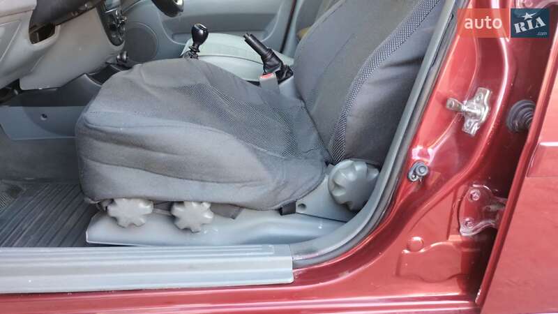 Седан Chevrolet Lacetti 2004 в Ніжині