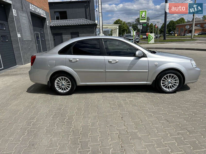 Седан Chevrolet Lacetti 2012 в Березане